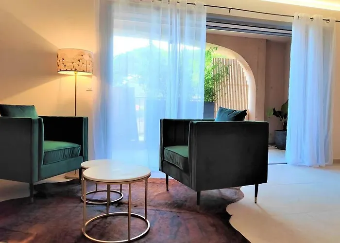 Jm - Le Temps D'une Escale * イエール